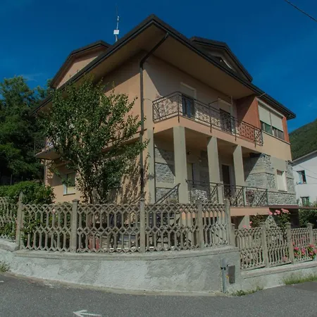 Casa Vinicia Aparthotel Equi Terme